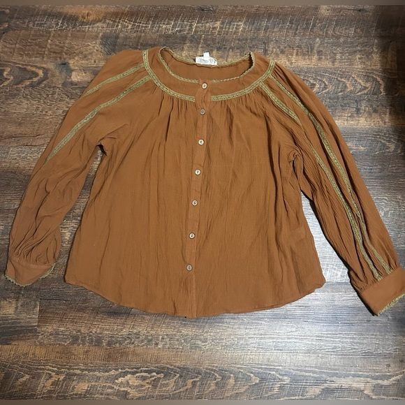 Listicle Bohemian Embroidered Peasant Top Relaxed Fit Gypsy Button Up Size Large - Picture 2 of 3